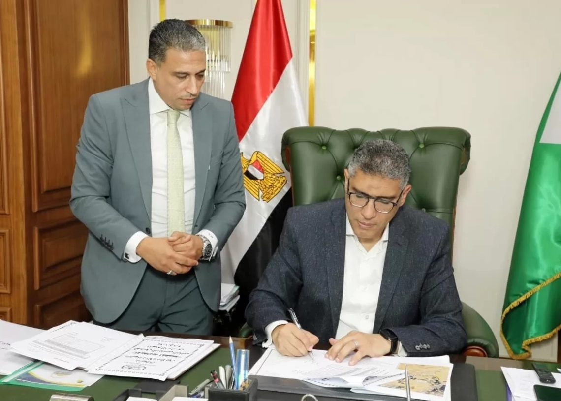 المهندس عادل النجار محافظ الجيزة يعتمد النتيجة