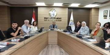 المستشارة أمل عمار تستقبل وفدا من الجامعة الأمريكية وجامعة جورج واشنطن 1 - جريدة المساء