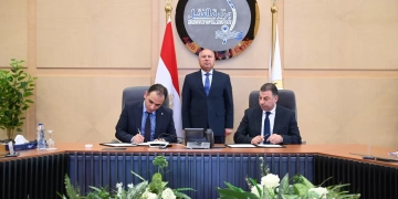 وزير النقل يشهد توقيع عقد ترخيص شركة رحلة رايدز , تفاصيل 2 - جريدة المساء وزير النقل يشهد توقيع عقد ترخيص شركة رحلة رايدز , تفاصيل 1 - جريدة المساء