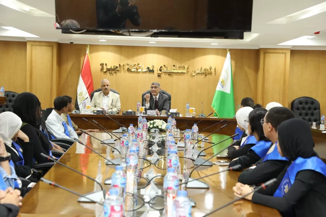 محافظ الجيزة يكرم أعضاء برلمان الطلائع.. ويؤكد: آلية فاعلة لتمكين الشباب 19 - جريدة المساء
