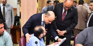 وزير العمل ومحافظ كفر الشيخ يسلّمان عقود عمل لذوي الإعاقة 1 - جريدة المساء