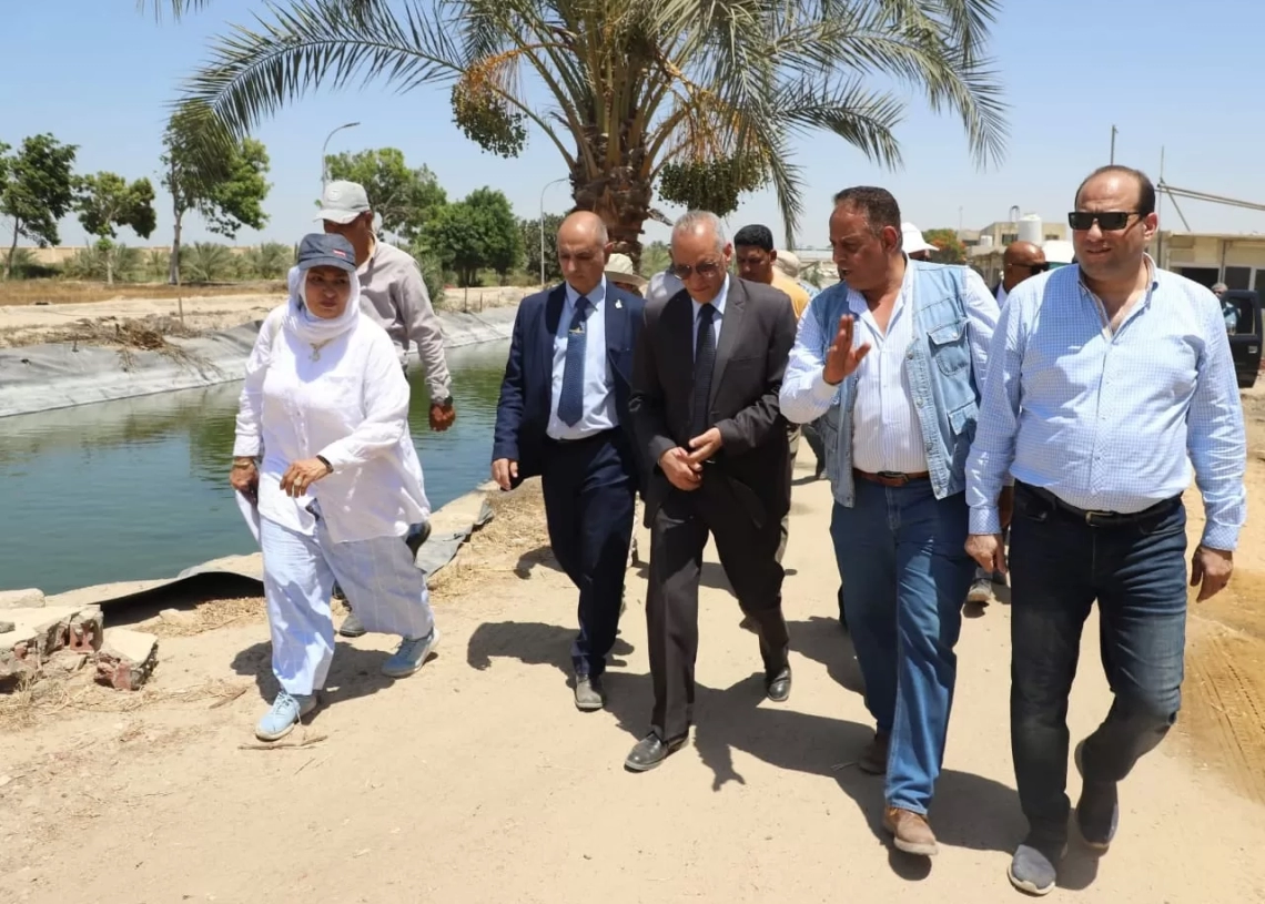 جولة تفقدية لرئيس قومي البحوث لمزرعة المركز بالنوبارية 19 - جريدة المساء