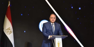 رئيس هيئة الدواء المصرية : مصر تمتلك أكبر سوق دوائي في إفريقيا بقيمة تتجاوز 6.2 مليار دولار 1 - جريدة المساء