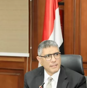 محافظ الجيزة يتابع نتائج لقاءات المواطنين بالأحياء: حل ٩٢ شكوي 21 - جريدة المساء