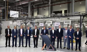 رئيس غرفة الجيزة التجارية يشارك رئيس الوزراء في افتتاح أول مصنع لشركة "BSH" العالمية في مصر وأفريقيا 19 - جريدة المساء