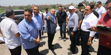 وزير النقل : تنسيق مع وزاره الداخليه لاجراء تحليل عشوائي لكل سائقي الشاحنات والميكروباصات بالطرق 1 - جريدة المساء