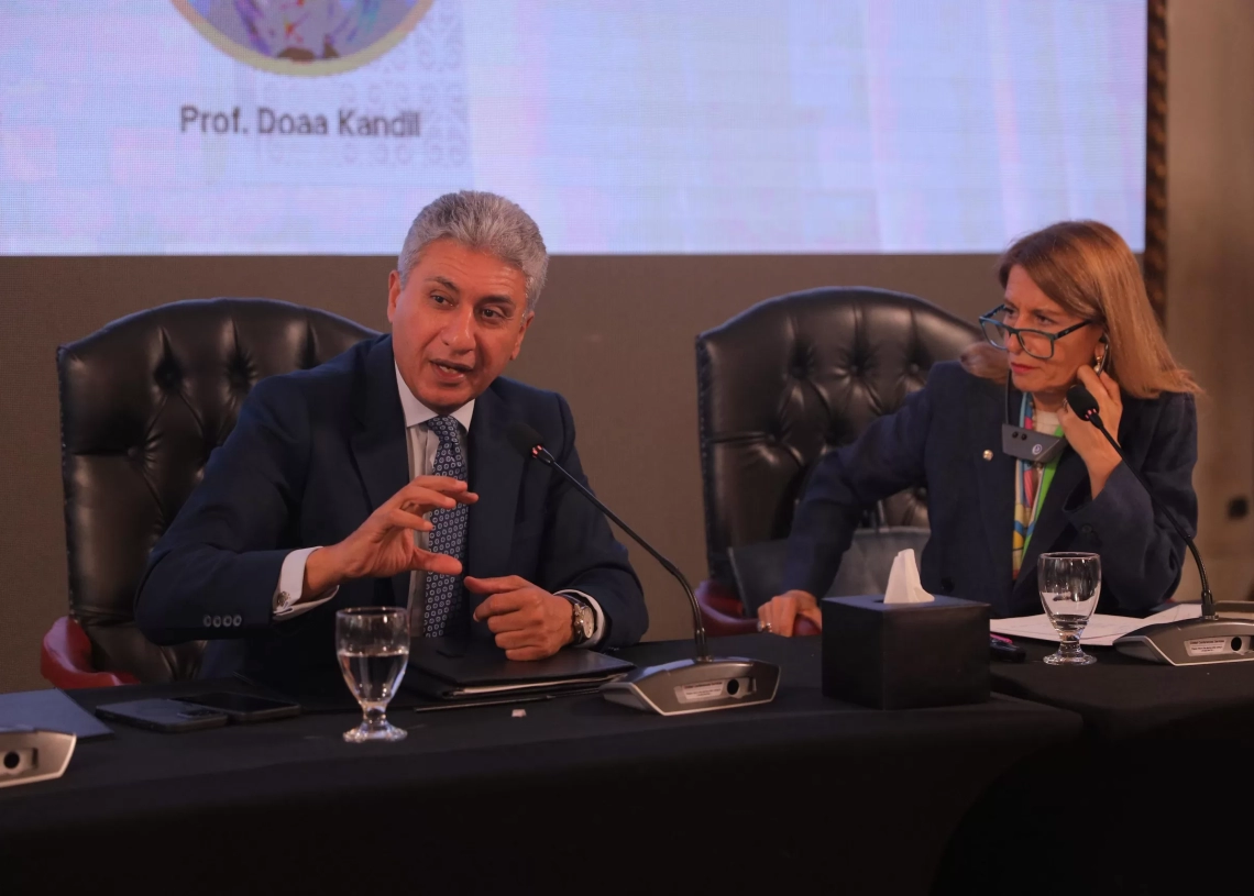 وزير السياحة ومحافظ القاهرة يشاركان في ختام فعاليات مشروع "منتدى جامعات التراث" .. شريف فتحى : التوسع في توظيف المعرفة ومعلومات المواقع التاريخية.. ورفع كفاءة الكوادر البشرية.. استخدام الطاقة النظيفة بمنطقةالقلعة وتصميم مساحات خضراء بالفسطاط ودعم الصناعات الإبداعية بالجمالية..أهم التوصيات 19 - جريدة المساء