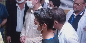 نائب وزير الصحة تفقد مستشفى العلمين واشاد بانتظام الفرق الطبية وجودة الخدمات المقدمة للمرضى 2 - جريدة المساء نائب وزير الصحة تفقد مستشفى العلمين واشاد بانتظام الفرق الطبية وجودة الخدمات المقدمة للمرضى 1 - جريدة المساء