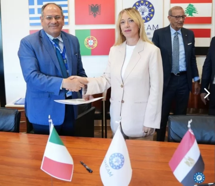 "البحوث الزراعية" و "سيام باري" يوقعان مذكرة تفاهم لتعزيز التعاون البحثي.. 16 - جريدة المساء