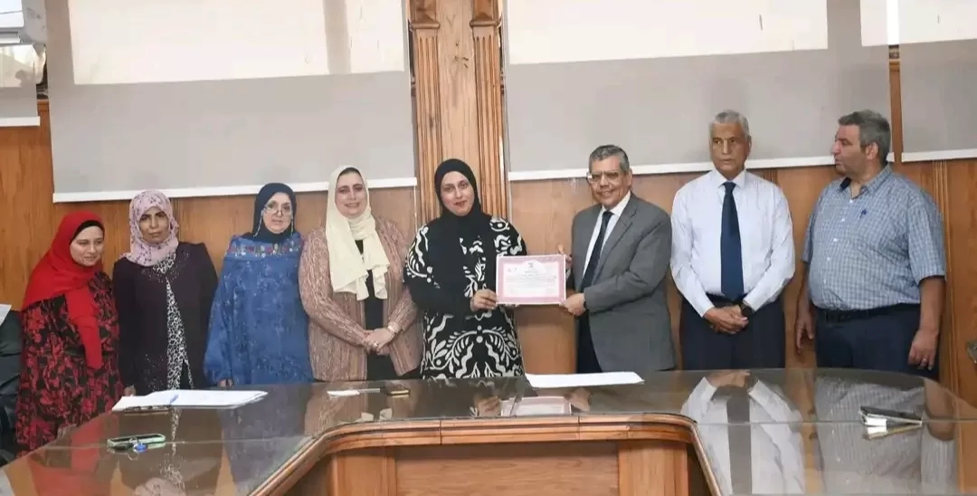 جامعة القناة تحتفي بفريق "مقيمين" لجائزة التميز الحكومي 19 - جريدة المساء