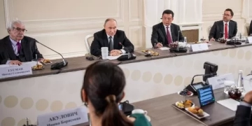 الرئيس الروسى: نلتزم بالتعاون الشامل مع الصين 2 - جريدة المساء الرئيس الروسى: نلتزم بالتعاون الشامل مع الصين 1 - جريدة المساء