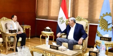 الغربية تطلق برامج موسعة لمكافحة الإدمان بالتعاون مع صندوق مكافحة التعاطي 1 - جريدة المساء محافظ الغربية خلال استقبال مدير الصندوق
