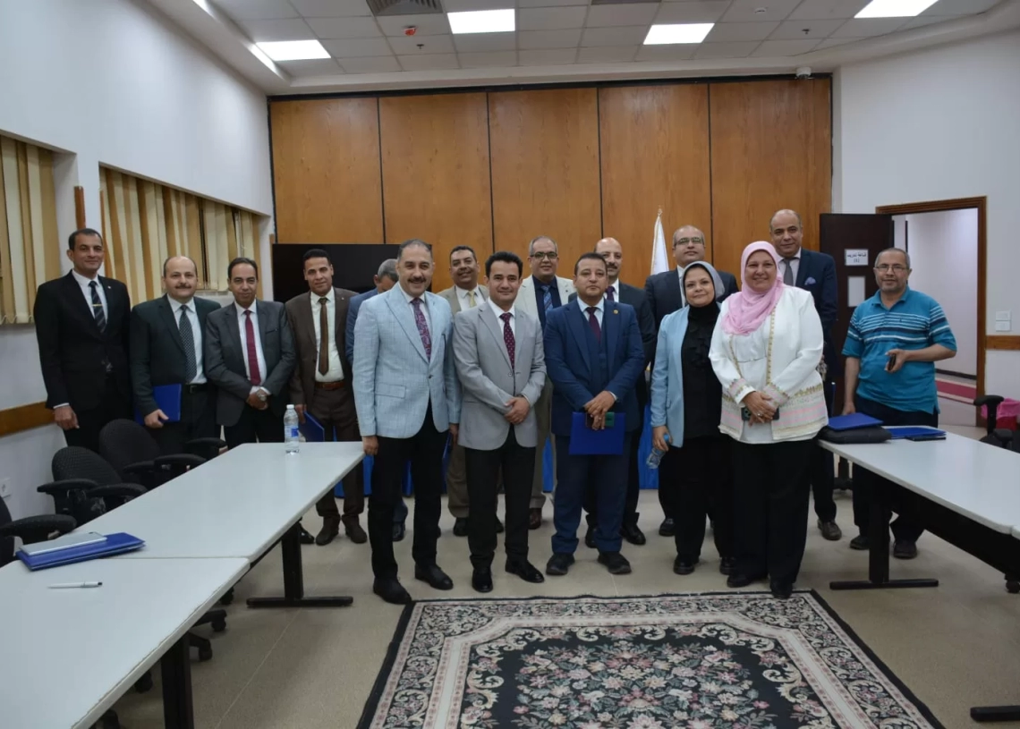 "الضرائب" تكرم محاضري حزمة التسهيلات تقديرًا لجهودهم في نشر الوعي وتعزيز ثقافة الالتزام 19 - جريدة المساء