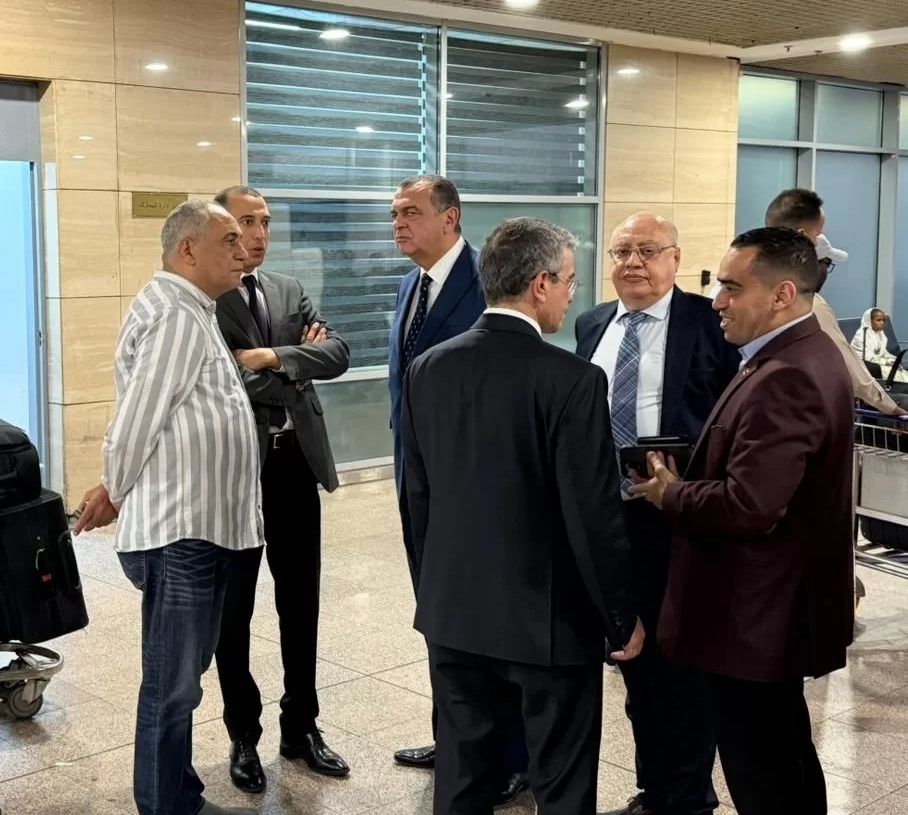 نائب وزير المالية ورئيس مصلحة الجمارك يقومان بجولة ميدانية بمطار القاهرة 18 - جريدة المساء