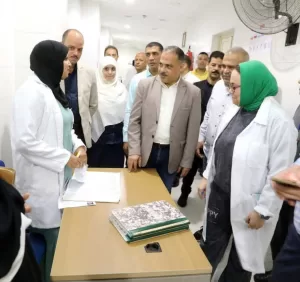 محافظ الشرقية يفاجئ مستشفى ههيا المركزي ويشيد بجودة الخدمة 22 - جريدة المساء