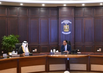 رئيس الوزراء يلتقي رئيس "سمو القابضة" السعودية لبحث خطط الاستثمار 17 - جريدة المساء