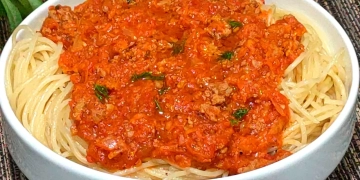 طريقة سريعة لعمل مكرونة "بولونيز" 2 - جريدة المساء طريقة سريعة لعمل مكرونة "بولونيز" 1 - جريدة المساء