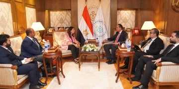 رئيس هيئة الرعاية الصحيةومؤسسة فولبرايت مصر بحثا آفاق التعاون في تبادل الخبرات التعليمية وتعزيز البحث العلمي وبناء القدرات بمحافظات التأمين الصحي الشامل 1 - جريدة المساء