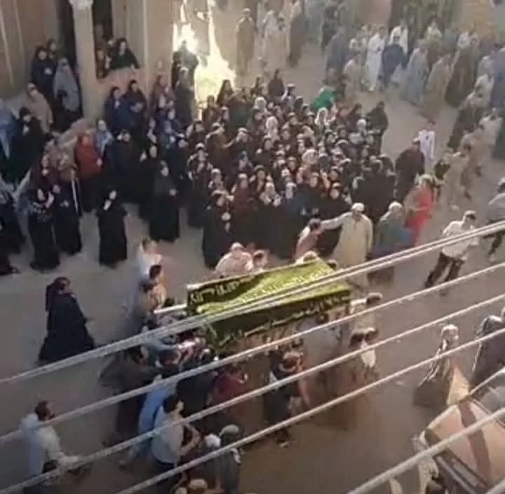 وسط حزن وبكاء.. أهالي "منيل دويب" بأشمون يودعون "أسامة شلبى "ضحية الطريق الإقليمي" 19 - جريدة المساء
