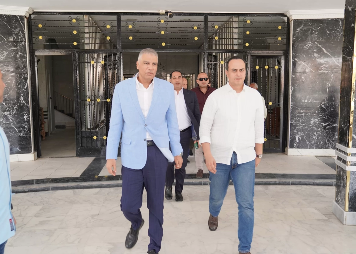 رئيس هيئة الرعاية الصحية ومحافظ اسوان في جولة تفقدية موسعة بالمحافظة لمتابعة التشغيل الرسمي للمنظومة وسير العمل بالمنشآت الصحية 19 - جريدة المساء