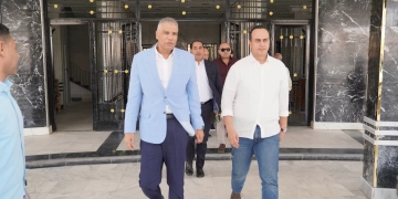 رئيس هيئة الرعاية الصحية ومحافظ اسوان في جولة تفقدية موسعة بالمحافظة لمتابعة التشغيل الرسمي للمنظومة وسير العمل بالمنشآت الصحية 1 - جريدة المساء