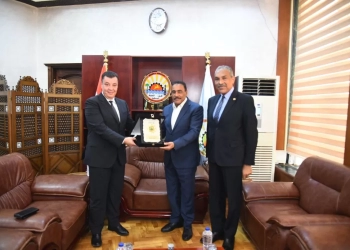 اتفاق لتوسيع خدمات تموين السيارات بالغاز في مطروح 17 - جريدة المساء