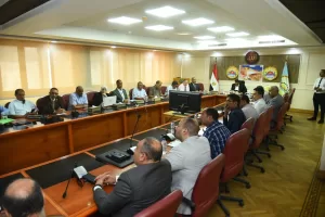 شعيب يحضر الاجتماع الدوري لخدمة المواطنين بالمحافظة 27 - جريدة المساء