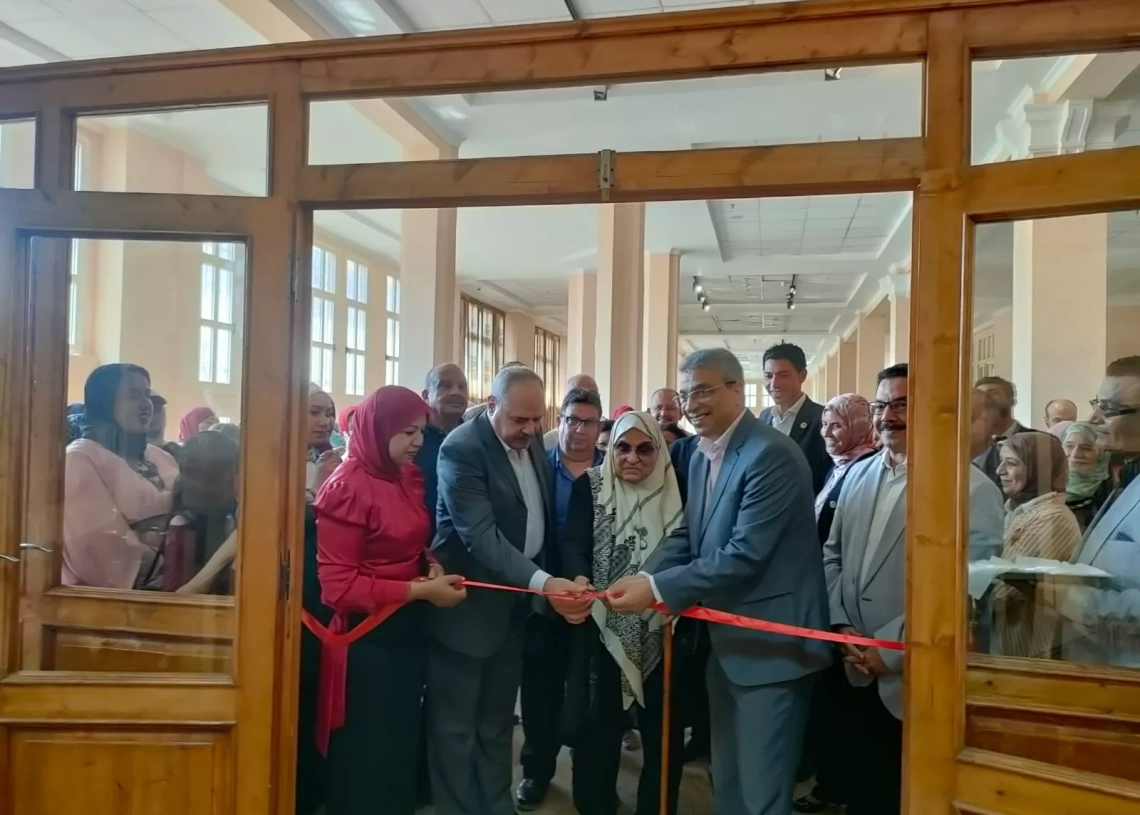 افتتاح مكتبة متحف المركبات الملكية ببولاق ..تضم 5 ٱلاف كتاب فى مختلف مجالات المعرفة 20 - جريدة المساء افتتاح مكتبة متحف المركبات الملكية ببولاق ..تضم 5 ٱلاف كتاب فى مختلف مجالات المعرفة 19 - جريدة المساء