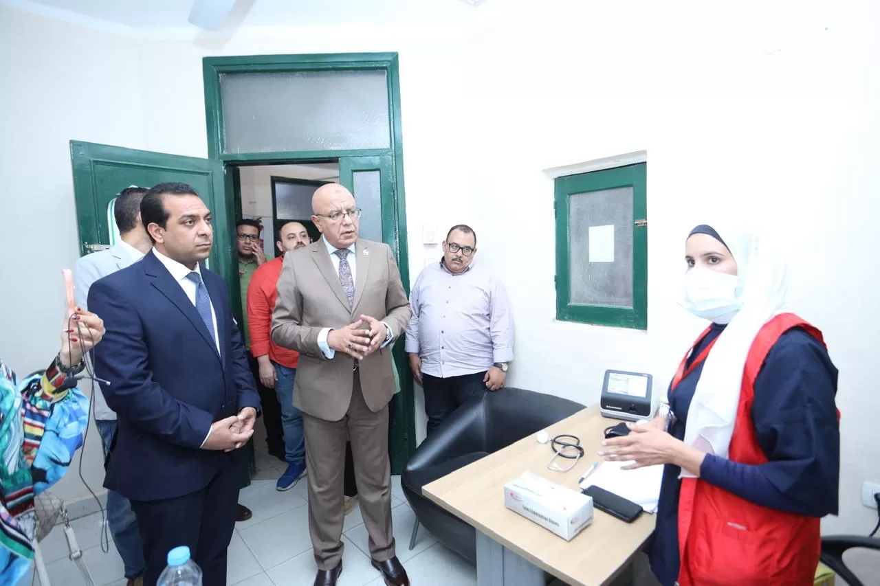 نائب محافظ قنا يشهد انطلاق حملة "100 يوم صحة" في عامها الثالث 33 - جريدة المساء