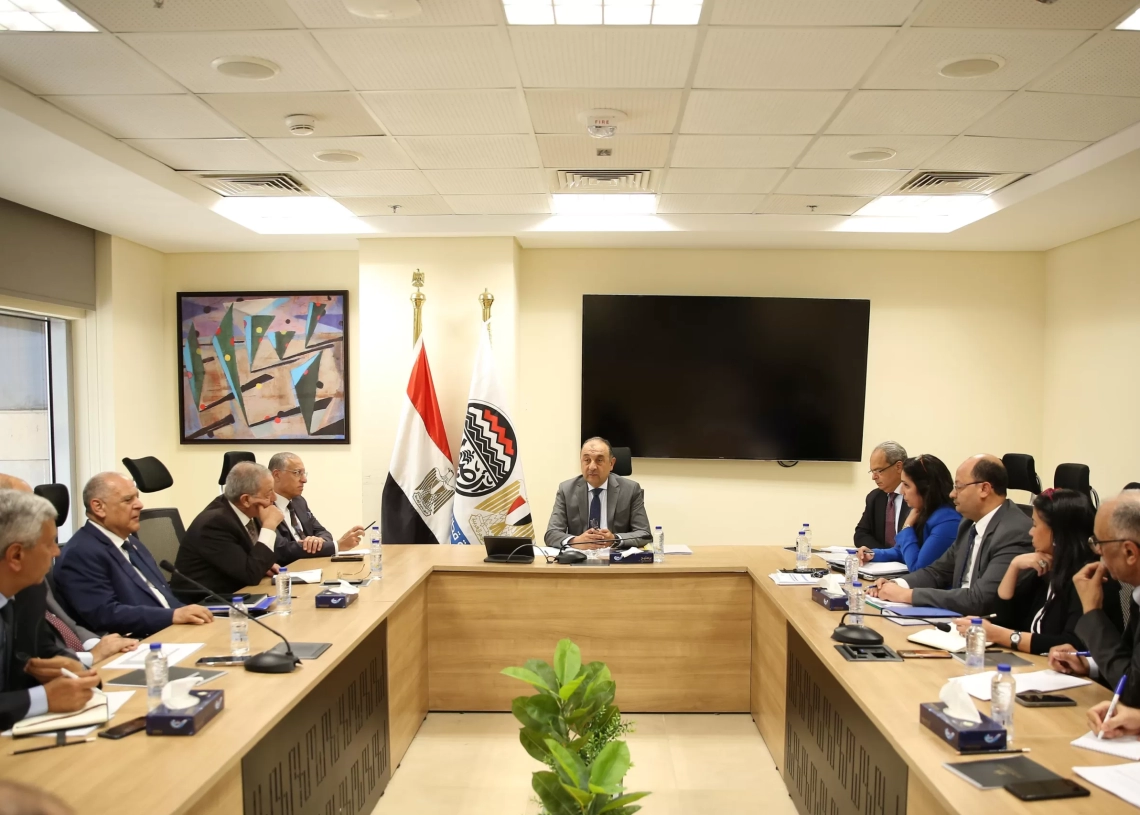 "شيمي": تطوير الأصول وتحفيز العاملين أولوية للتحديث 20 - جريدة المساء "شيمي": تطوير الأصول وتحفيز العاملين أولوية للتحديث 19 - جريدة المساء