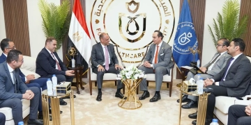 الرعاية الصحية: اتفاق على إنشاء مركز أورام ووحدة IPU بأسوان بالتعاون مع جانسن 1 - جريدة المساء