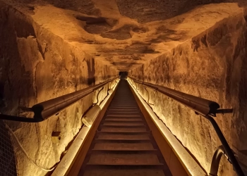 الأهرامات نورت.. تحديث نظام الإضاءة الداخلية بتقنيات إسبانية ⁠ 23 - جريدة المساء