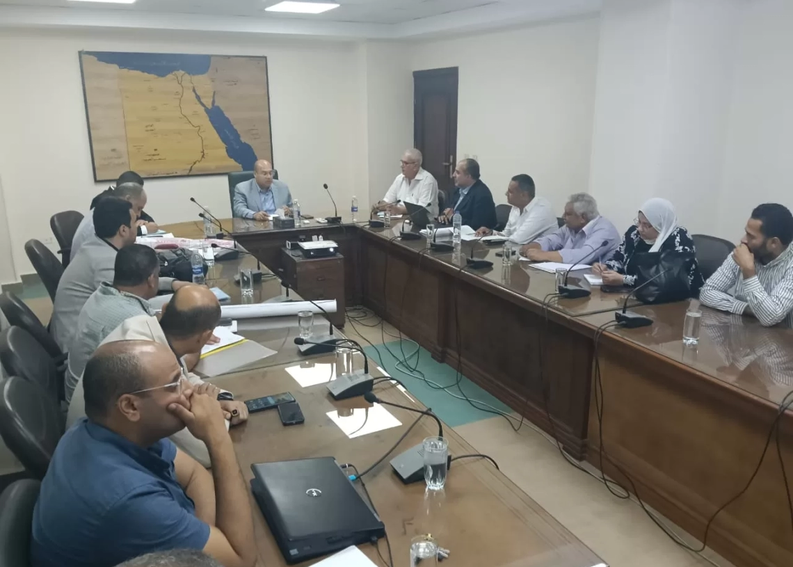 نائب محافظ الجيزة يبحث تطوير المنطقتين الصناعيتين بعرب أبوساعد وجرزا بالعياط 19 - جريدة المساء