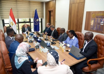 رئيس هيئة الدواء يستقبل وفدًا من شركتي وادي النيل المصرية و Pendulum Estates الزامبية لدراسة إنشاء مصنع مشترك 17 - جريدة المساء