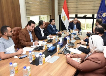 رئيس هيئة الدواء مع وفد شركة سبيماكو الدوائية : توطين الدواء يعزز تنافسية الصناعة الوطنية ويدعم خطط الدولة لتحقيق الاكتفاء الذاتي 16 - جريدة المساء