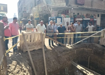 نائب محافظ الجيزة يتفقد مشروع الصرف الصحي بالمتربة والحفرية بأوسيم 23 - جريدة المساء