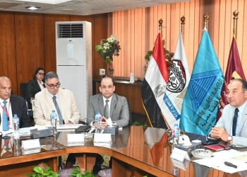 شيمي خلال اجتماعه برؤساء شركات "القابضة للتشييد" : التوسع الخارجي وزيادة حجم الأعمال ضرورة لتعزيز القدرة التنافسية وزيادة العوائد 29 - جريدة المساء