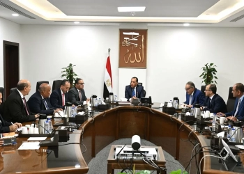 رئيس غرفة الجيزة يستعرض تراجع أسعار السلع أمام رئيس الوزراء 30 - جريدة المساء