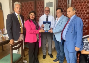 لإسهاماته فى دعم السياحة الأفروآسيوية.. العرابى يكرم الخبير السياحى عاطف عبداللطيف 21 - جريدة المساء