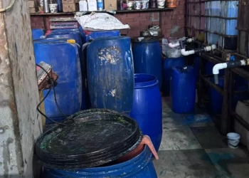 ضبط كيان غير مرخص لإنتاج المنظفات الصناعية المغشوشة بمنوف 15 - جريدة المساء