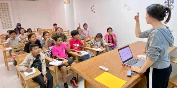 دورة مجانية لتعليم اللغة الصينية للأطفال بجامعة القناة 1 - جريدة المساء