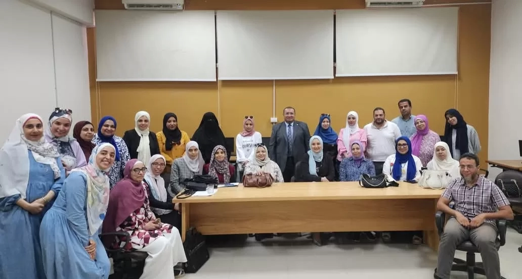 أدوات الذكاء الاصطناعي في التعليم والبحث العلمي في برنامج تدريبي بجامعة القناة 18 - جريدة المساء