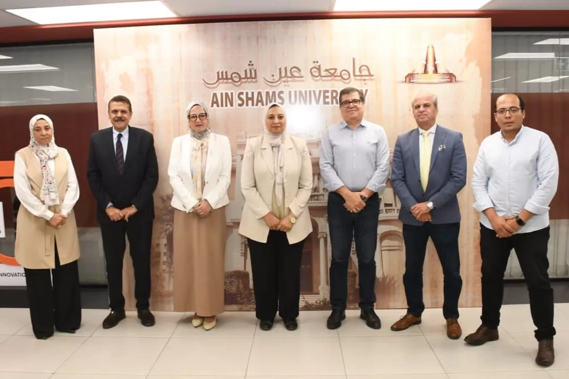 عين شمس ومحافظة القاهرة تبحثان سبل التعاون في مجالات التطوير والتنمية المجتمعية 19 - جريدة المساء