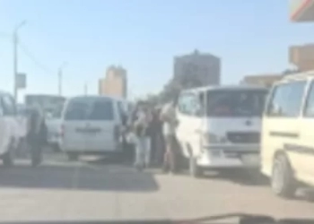 فوضى ميكروباص موقف الخانكة ٠ ٠ فاقت الحد! ! 16 - جريدة المساء