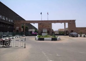 محافظ أسوان : تقديم كافة التسهيلات لإستقبال قطار الأخوة السودانيين بمحطة ميناء السد العالى 18 - جريدة المساء