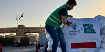 إدخال المساعدات من مصر الخير إلى غزة