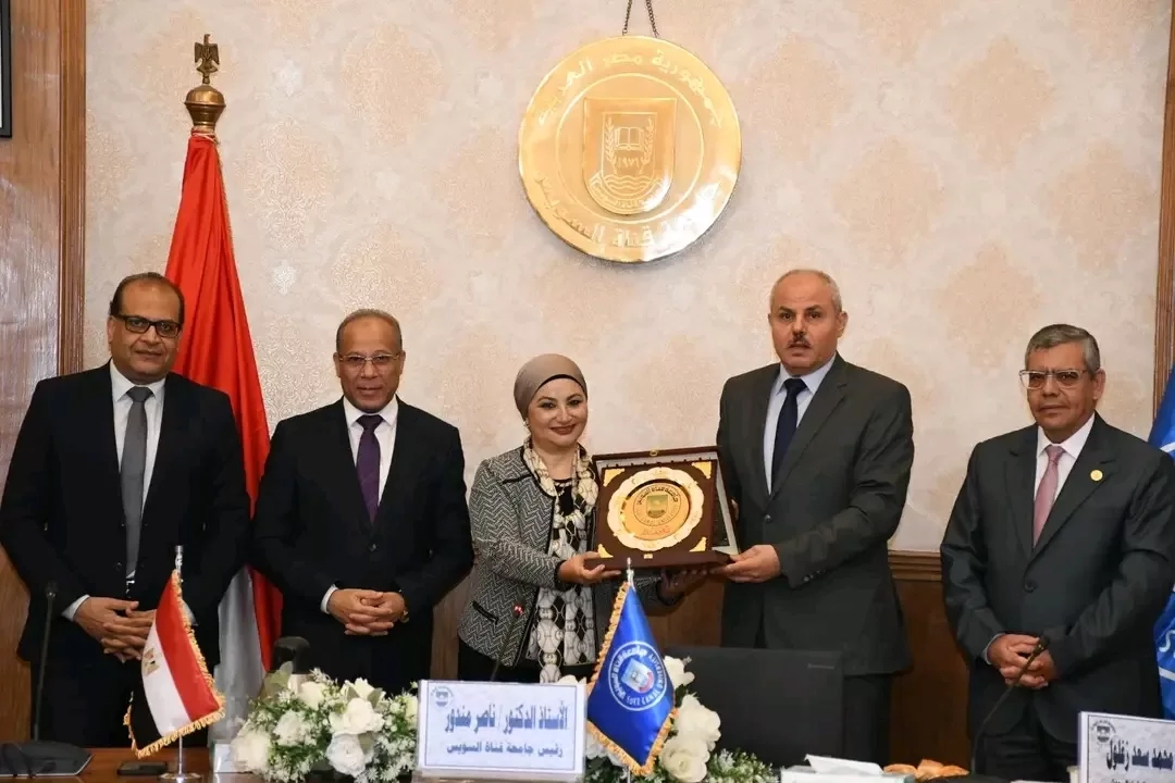 جامعة القناة تكرم د.سلوى فراج ..تقديرا لعطائها العلمي والإداري 17 - جريدة المساء