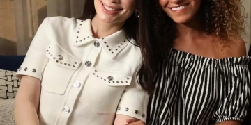 ليلي أحمد زاهر تشارك صورة مع بطلة حكاية "هند" الحقيقية وتكشف معاناتها 1 - جريدة المساء