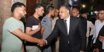 محافظ الشرقية يُؤدي واجب العزاء في وفاة عامل النظافة بمسقط رأسه 2 - جريدة المساء محافظ الشرقية يُؤدي واجب العزاء في وفاة عامل النظافة بمسقط رأسه 1 - جريدة المساء