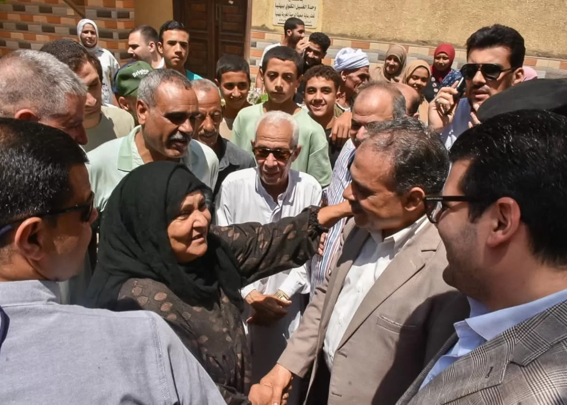 محافظ الشرقية يتفقد أعمال القافلة الطبية بقرية بهنيا بمركز ديرب نجم 15 - جريدة المساء
